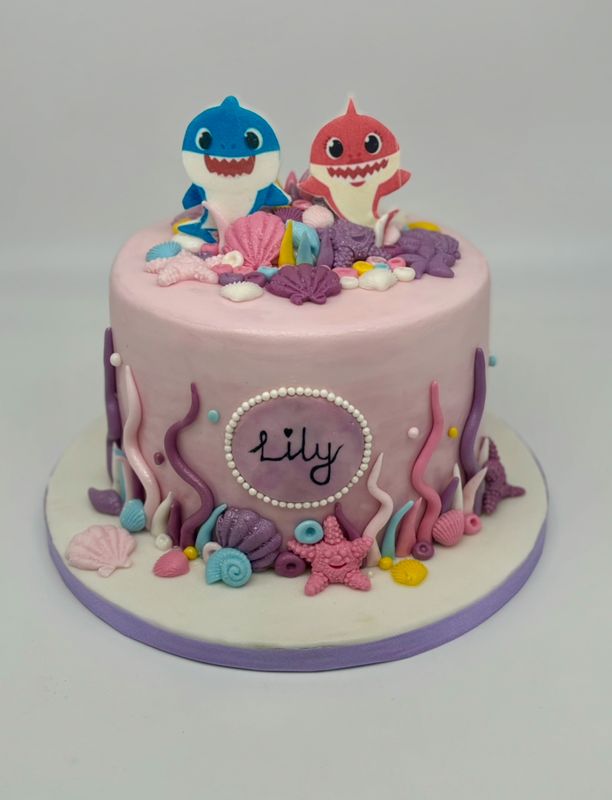 Baby shark cake