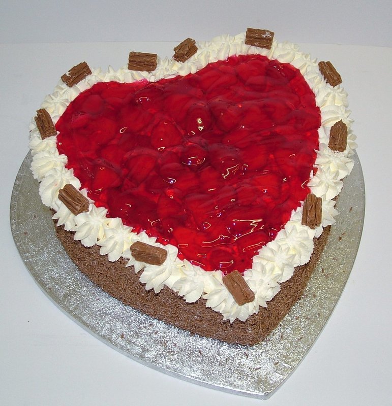 Heart Gateaux.