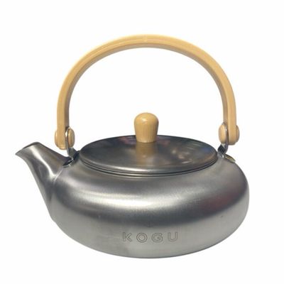 ابريق ياباني كوجو مصنوع من الفولاذ المقاوم للصدا 8-18 سعة ( 410 ملي )