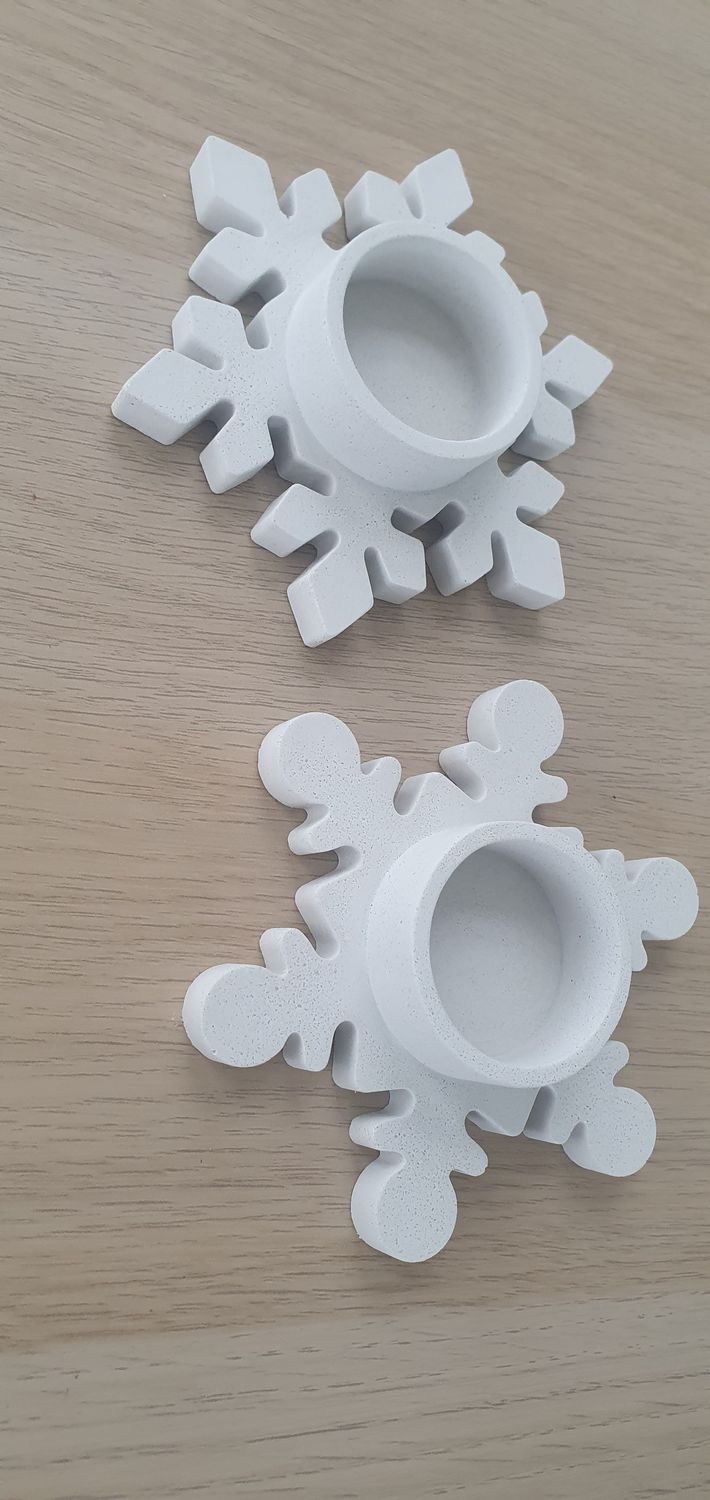 White Marble Snowflake Tealight Holders