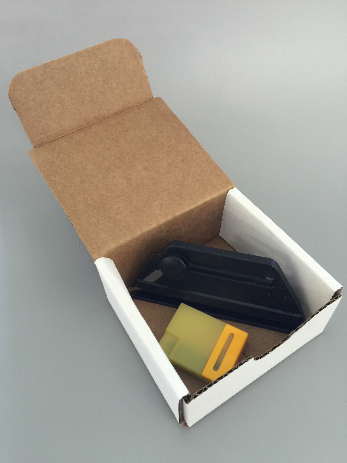 Canvas Trimmer with blade pack