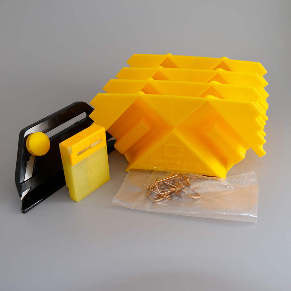 Starter Kit includes 4 positioning corners, trimmer, blade pack
