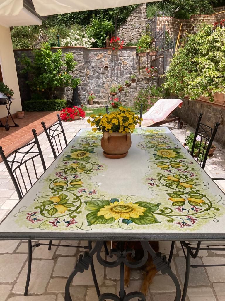 TAVOLO IN PIETRA LAVICA  RETTANGOLARE CEREMIZZATA  MISURE  140 X 80 X H 75