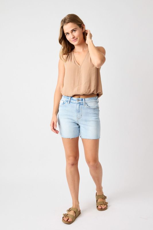 JB HW Back Des Short 15279