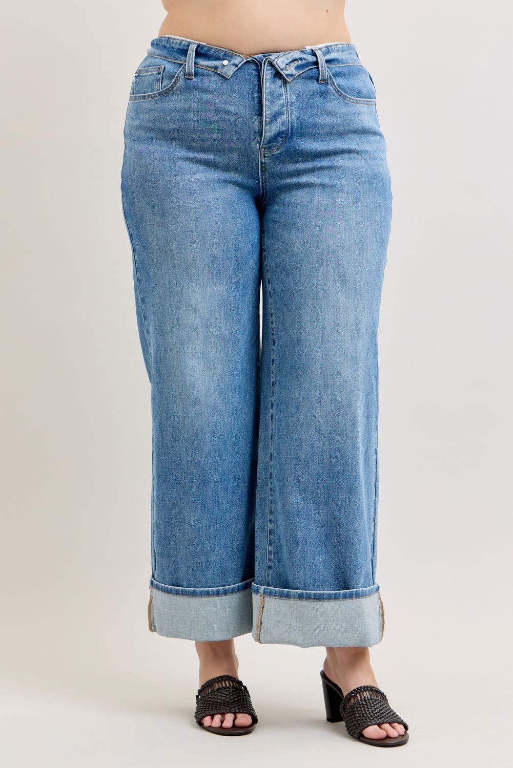 Judy Blue 881100 Midrise Wide Leg Straight