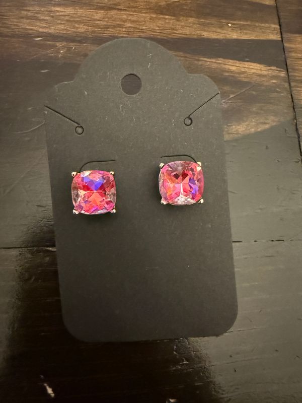 Pink Sq Stud