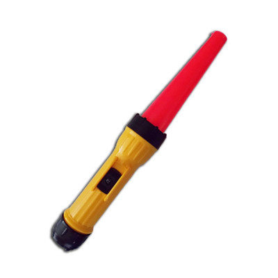 FLASHLIGHT WITH WAND