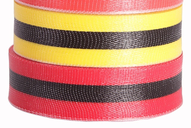 WEBBED BARRICADE TAPE