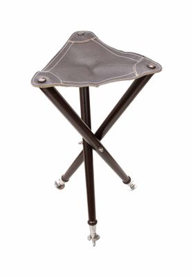 Jahimehe kolme jalaga tool piikidega 75 cm