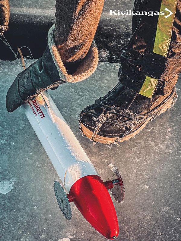 ​Ice Rocket — устройство для протяжки сетей подо льдом с LED-подсветкой