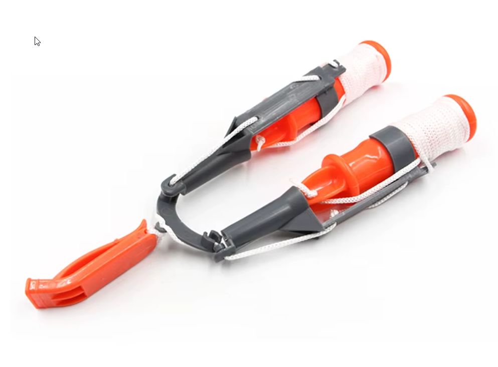 ​Ice picks with whistle