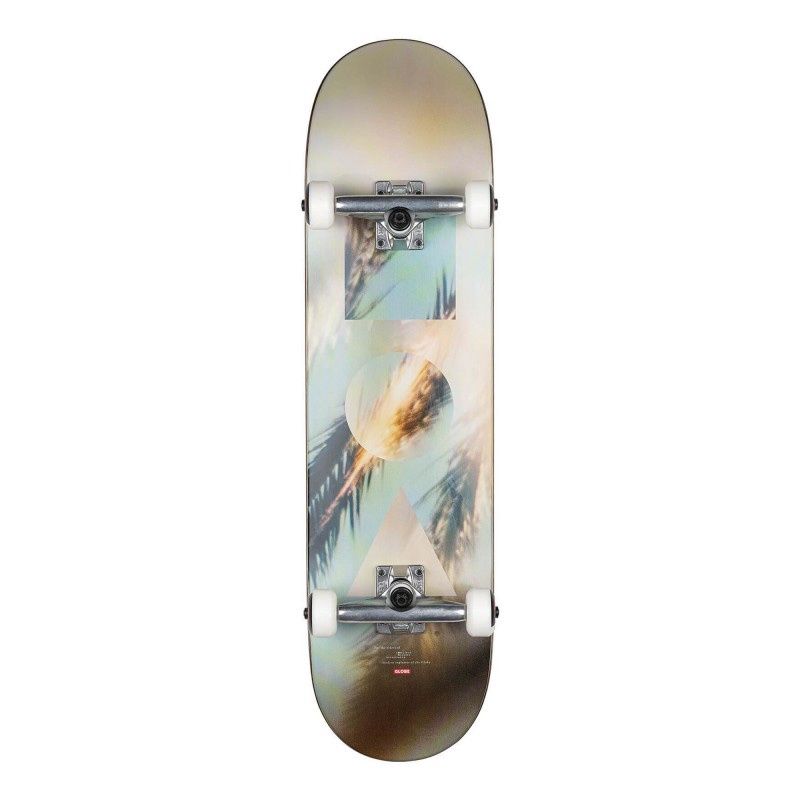 GLOBE G1 SKATEBOARD COMPLETE 8.25&quot; Model : Stack Daydream