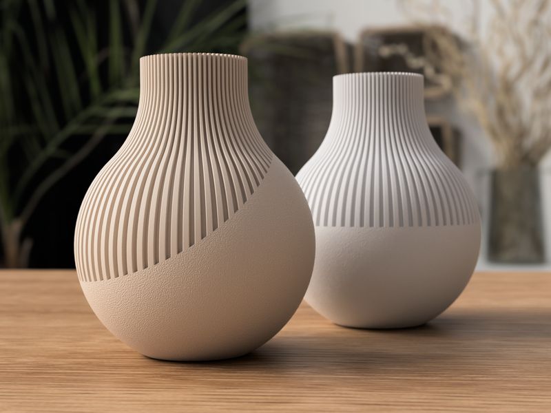 Neki-Vase