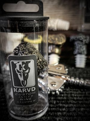 KARVD - ANTLER BOTTLE STOPPERS