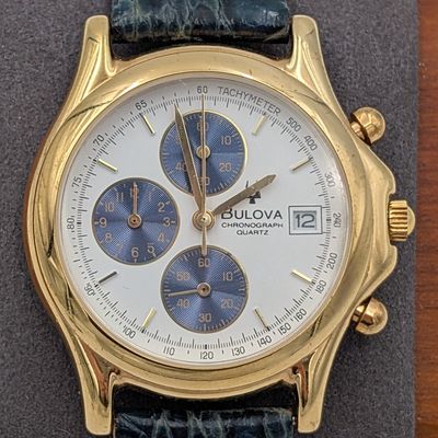 Bulova Vintage 1980s chronograaf horloge goudkleur JA411