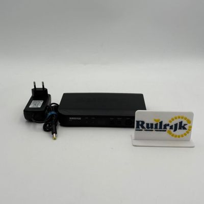 Shure BLX4 M17 draadloze microfoon ontvanger (662 - 686 MHz)