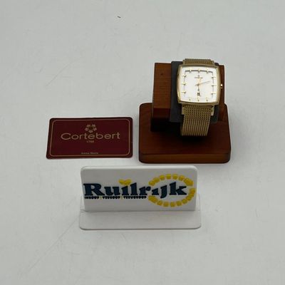 Cortébert Swiss Date Quartz horloge goudkleur