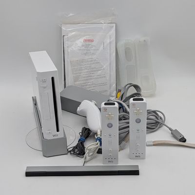 Nintendo Wii console met 2 controllers - Complete set