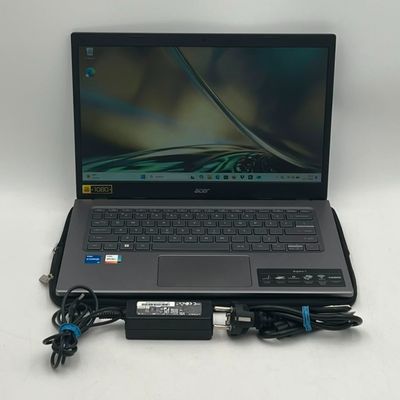 Acer Aspire 5 i5 12th Gen 512Gb SSD 8Gb Ram met laptophoes