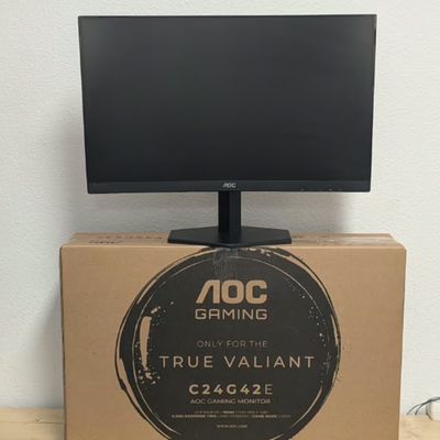 AOC C24G42E 24 inch 180Hz 0.5ms Gaming monitor - Nieuwstaat