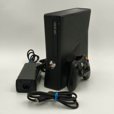 Microsoft Xbox 360 S Console met controller 250Gb set