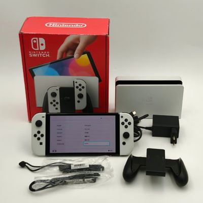 Nintendo Switch OLED complete set - Nieuwstaat