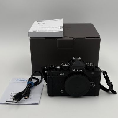 Nikon Z F Full Frame systeemcamera - Nieuwstaat 8075 clicks