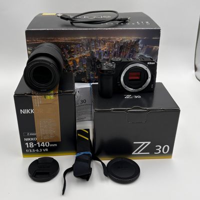 Nikon Z30 Camera Body+ NIKKOR Z DX 18-140mm f/3.5-6.3 - ZGAN