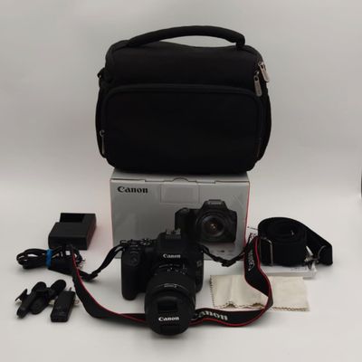 Canon EOS 250D Spiegelreflexcamera 18-55 III Kit - ZGAN