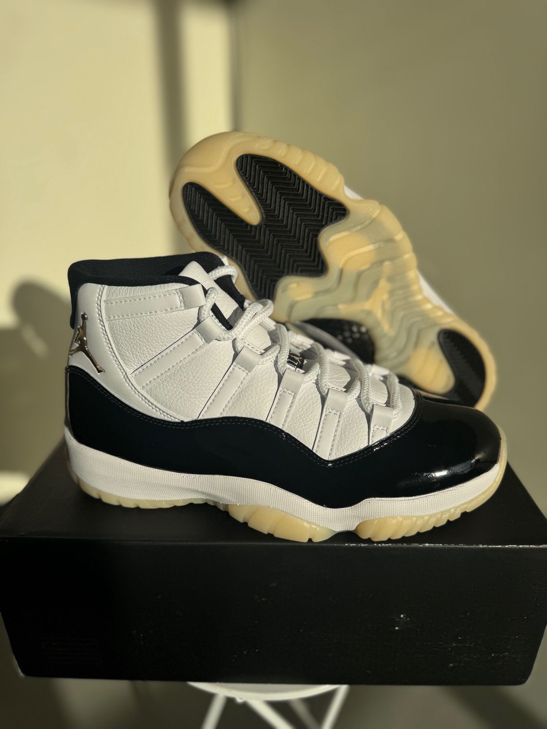Pre-owned Jordan 11 Retro DMP Gratitude (2023)