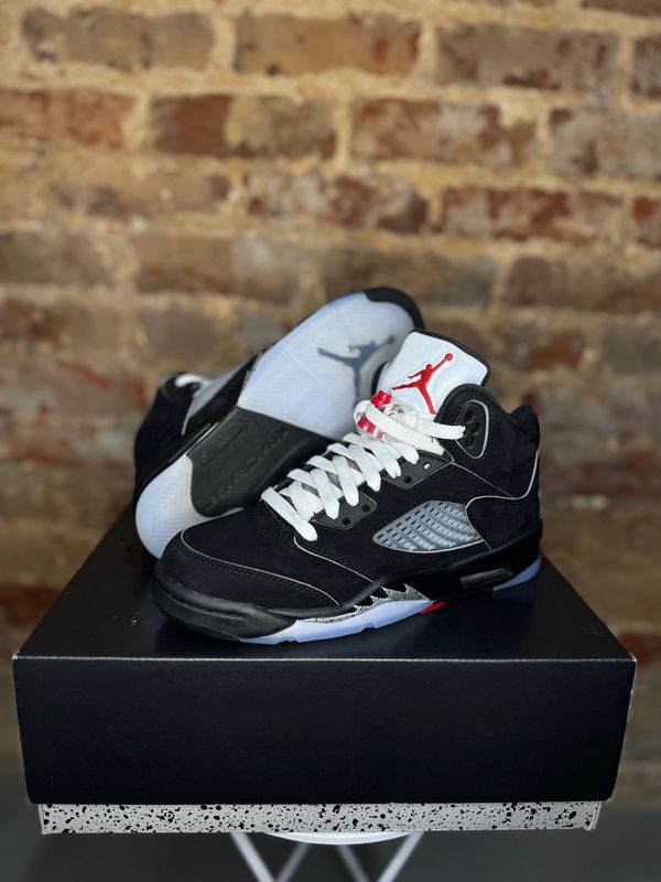 Pre-owned Jordan 5 Retro OG Black Metallic Reimagined (GS)