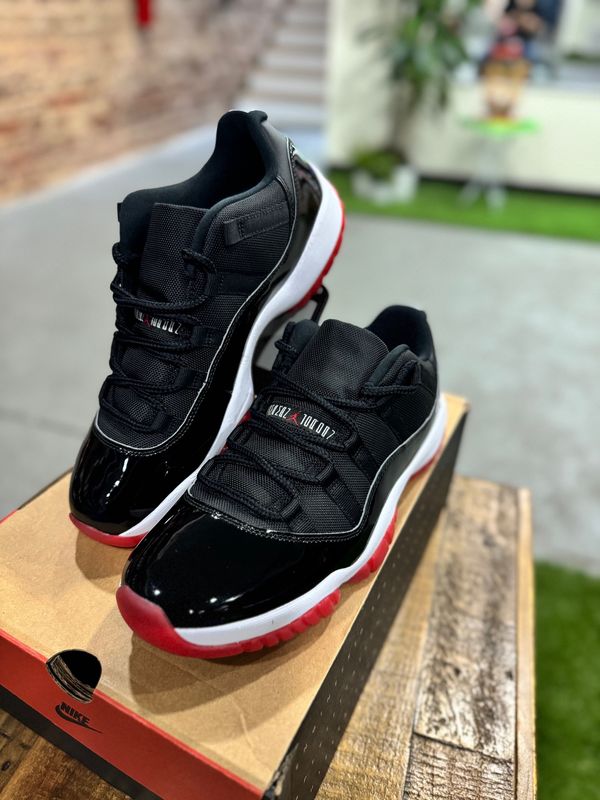 Jordan 11 Retro Low Bred (Tried On)