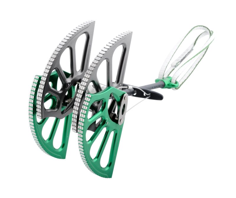 Dragon Cam Size 8 Green