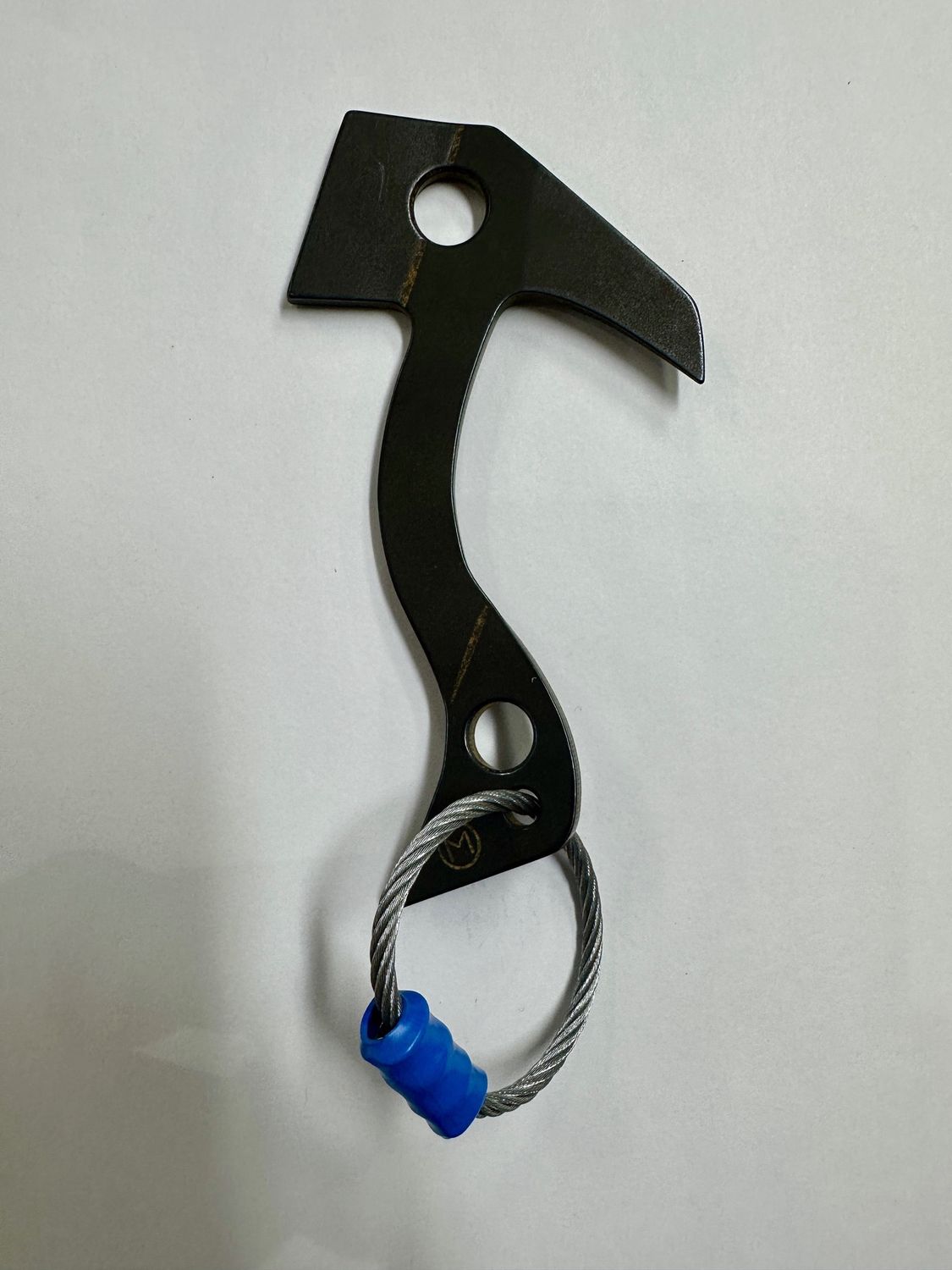 Tomahawk #2, Direction: Right (Blue)
