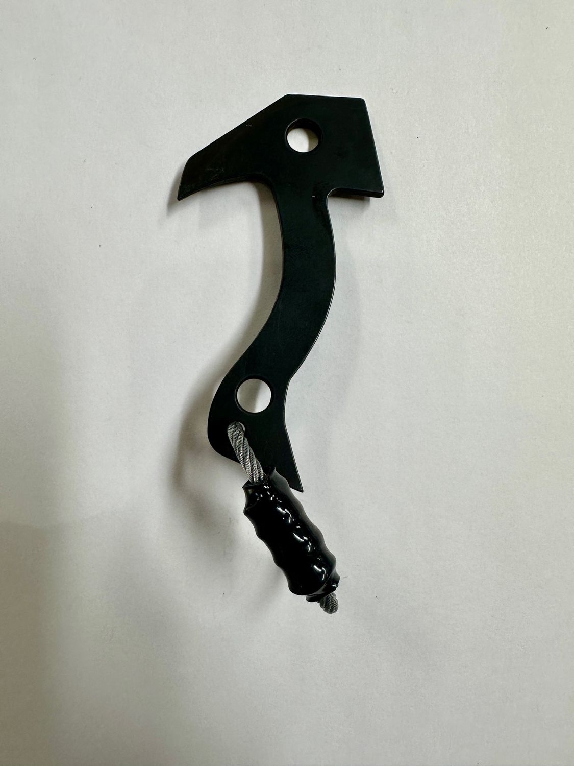 Tomahawk #1, Direction: Straight (Black)