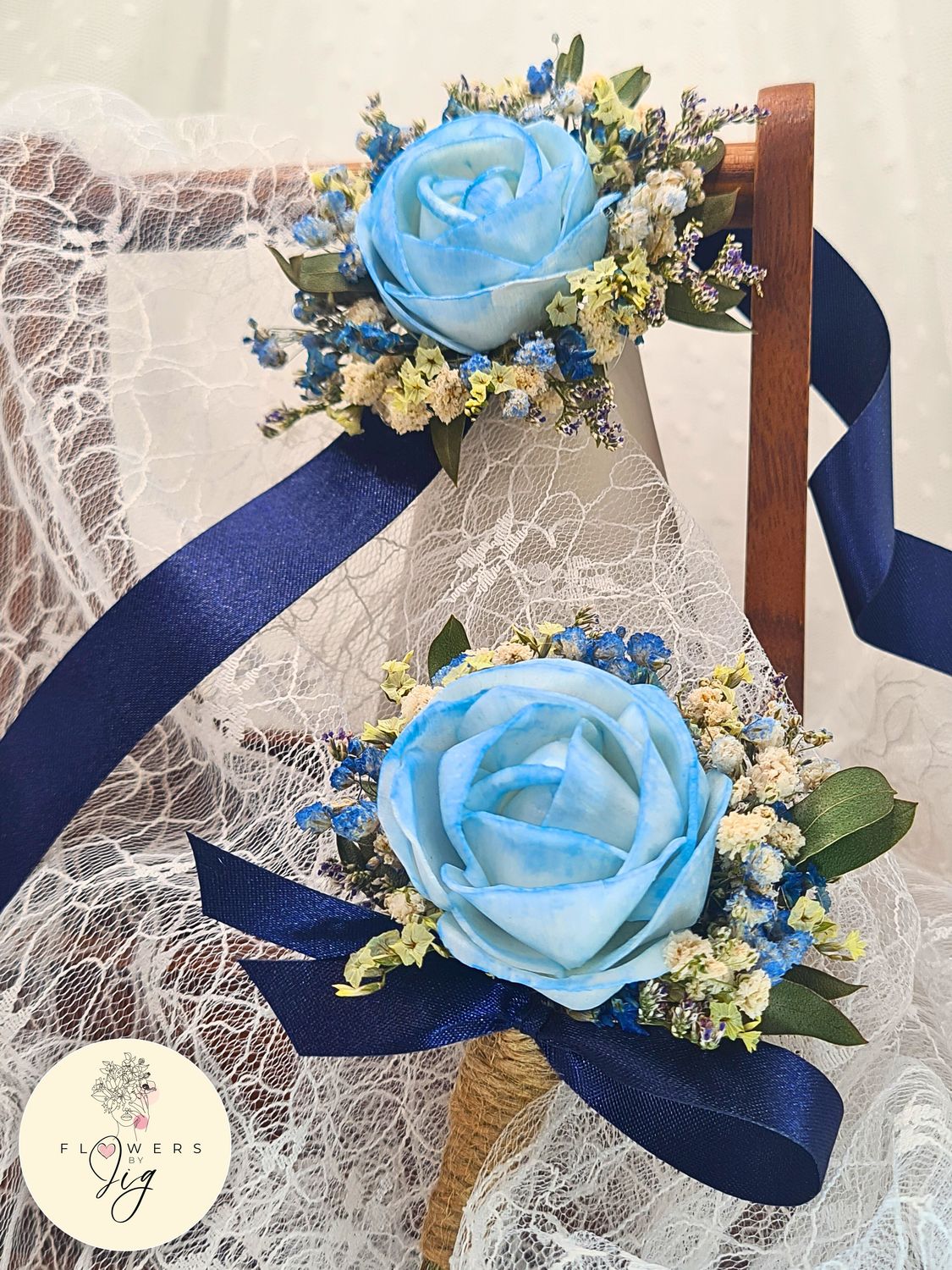 Elegant Light Blue Rose Boutonniere handcrafted from durable sola wood. Eco-friendly alternative with realistic petals, perfect for weddings and proms. Long-lasting keepsake.