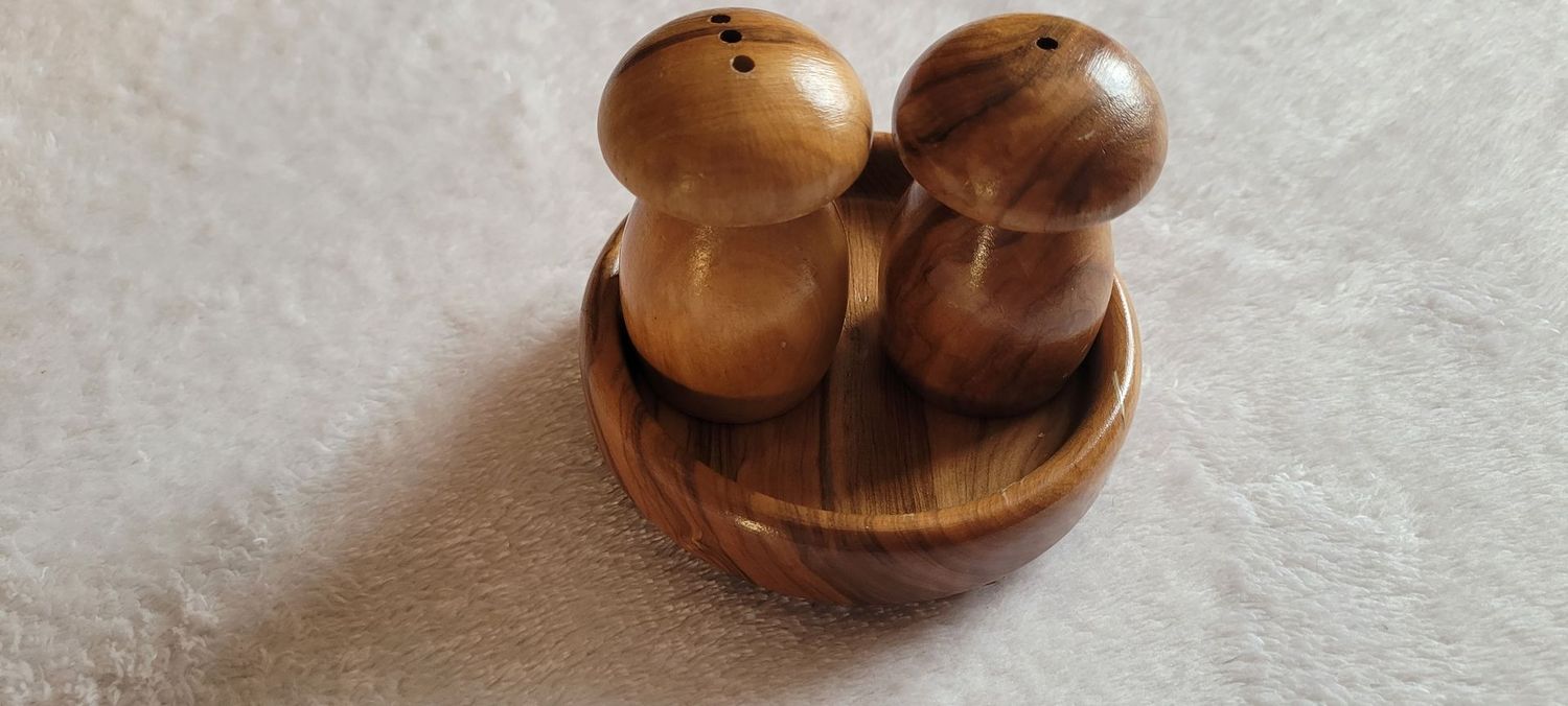 ars de la table salière & poivrière