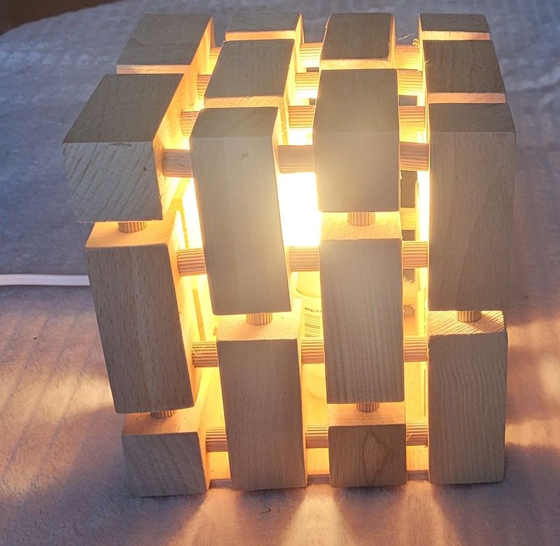 lampe en bois a poser