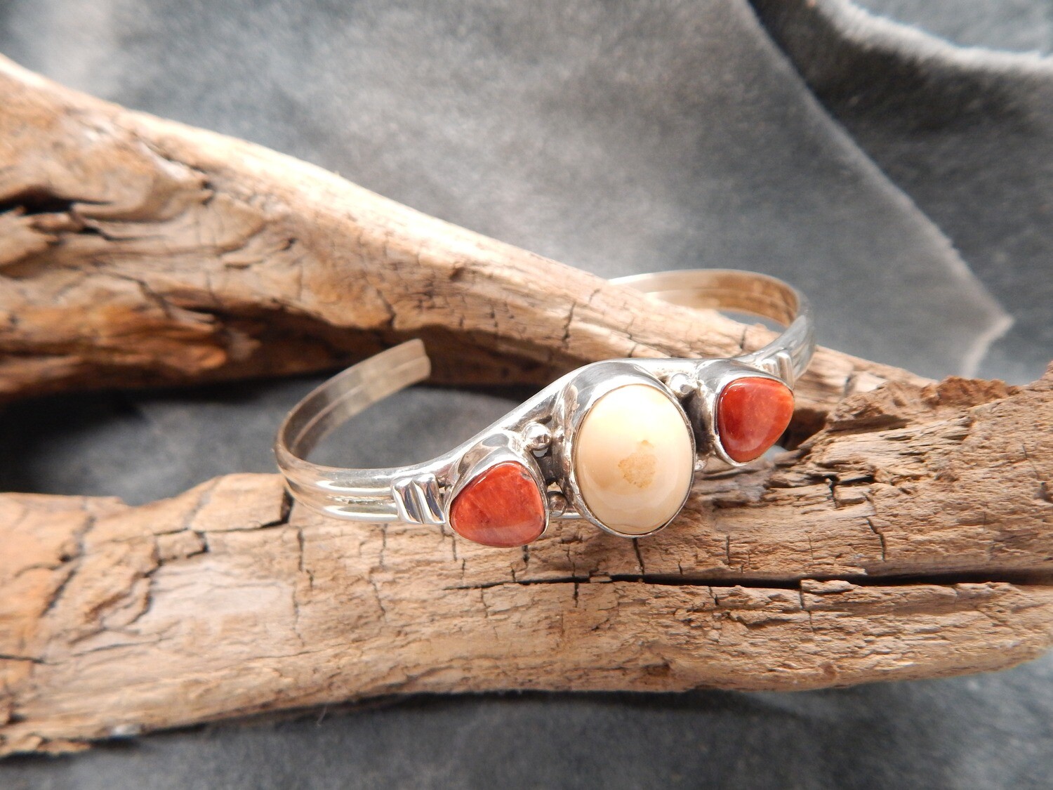 Walrus Ivory &amp; Spiny Oyster