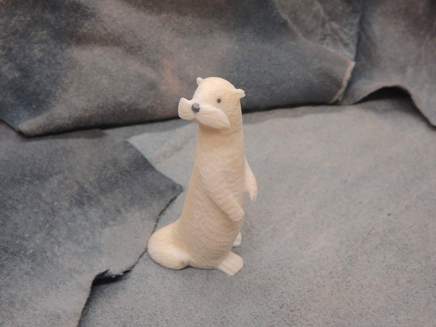 Standing River Otter