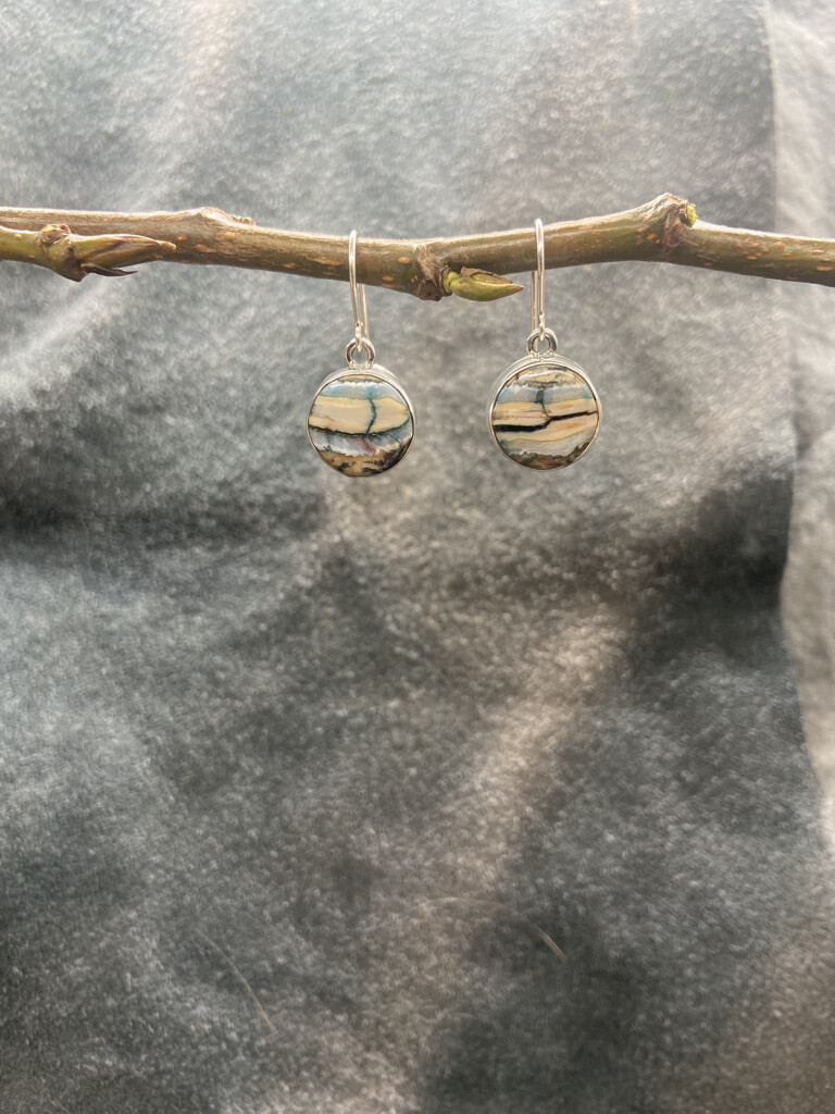 Round Dangles