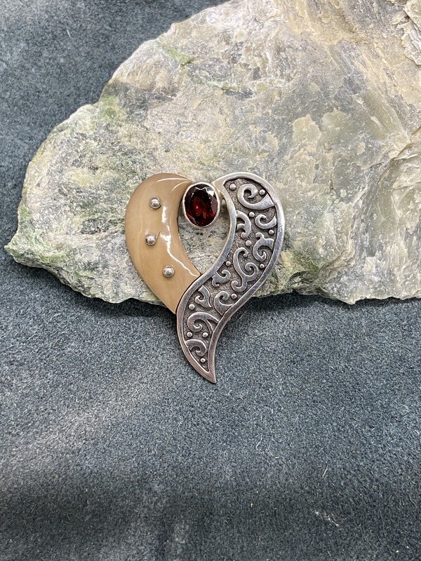 "Heart's Desire" Pendant