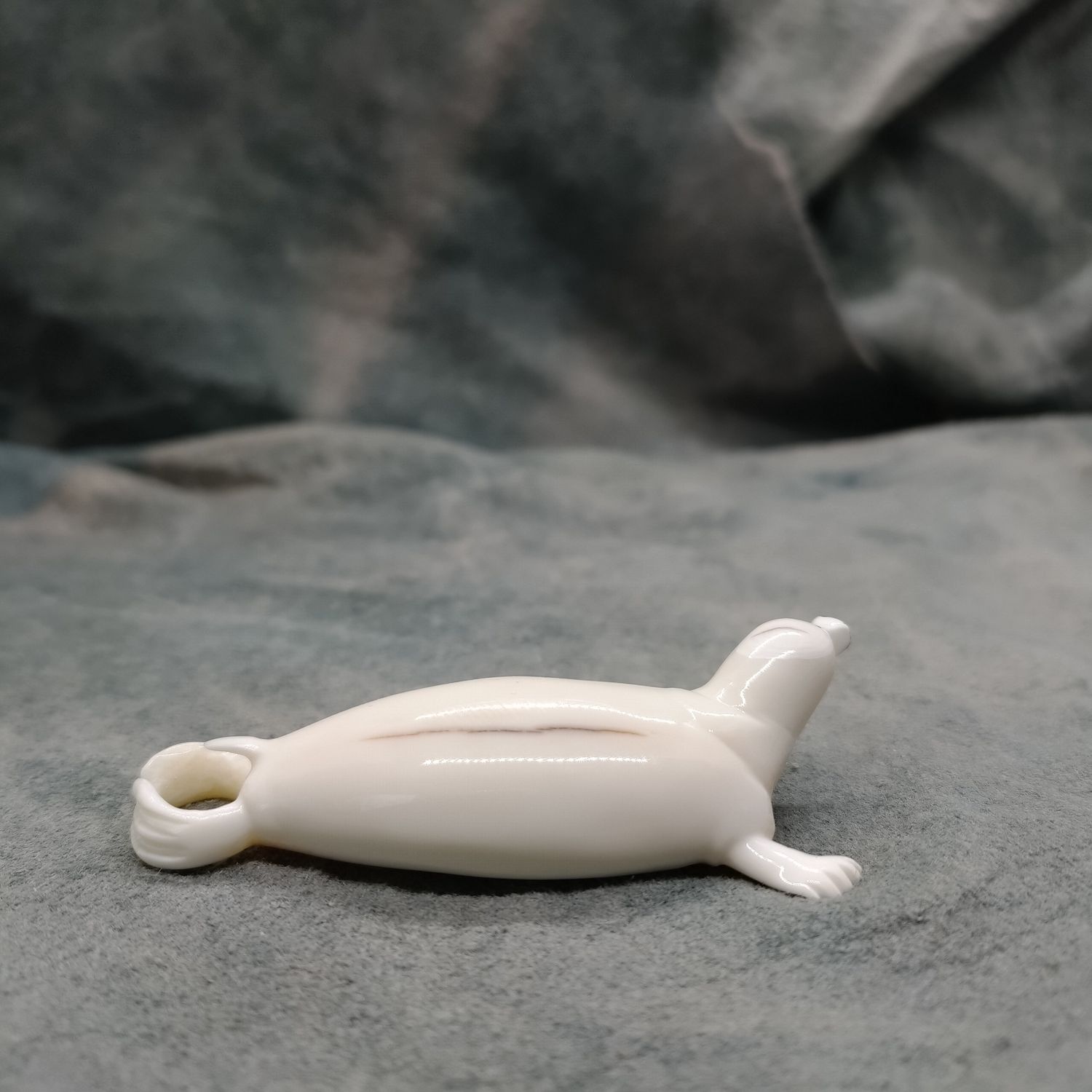 Small Polished Seal