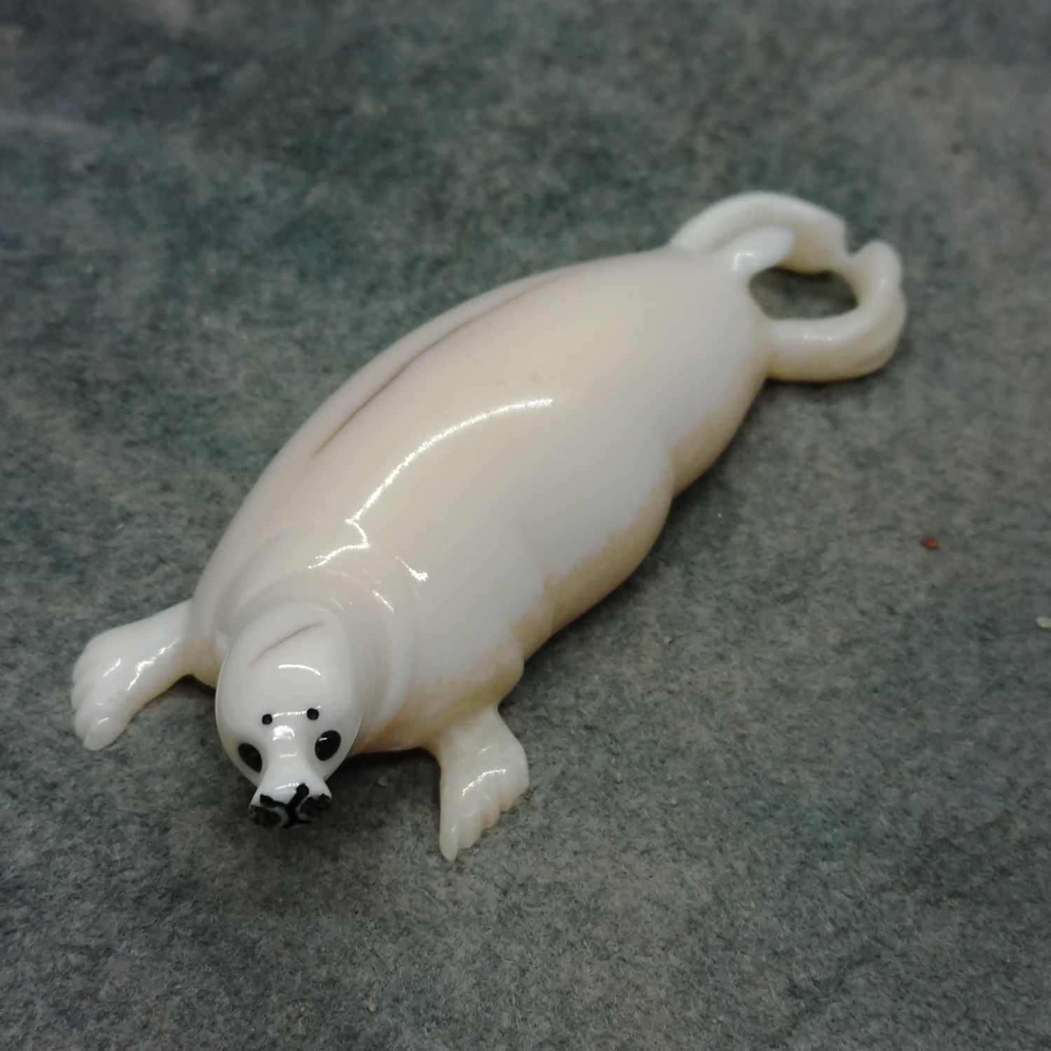 Small Polished Seal
