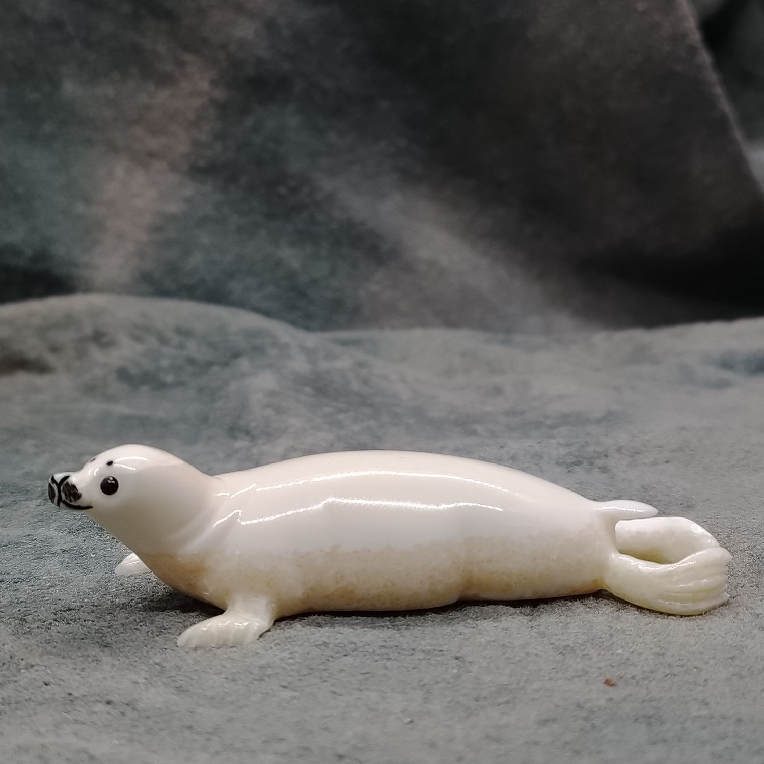 Small Polished Seal