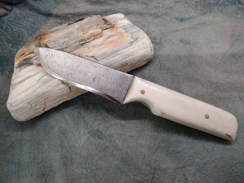 High Carbon Steel and Shed Caribou ntler Eskimo Knife