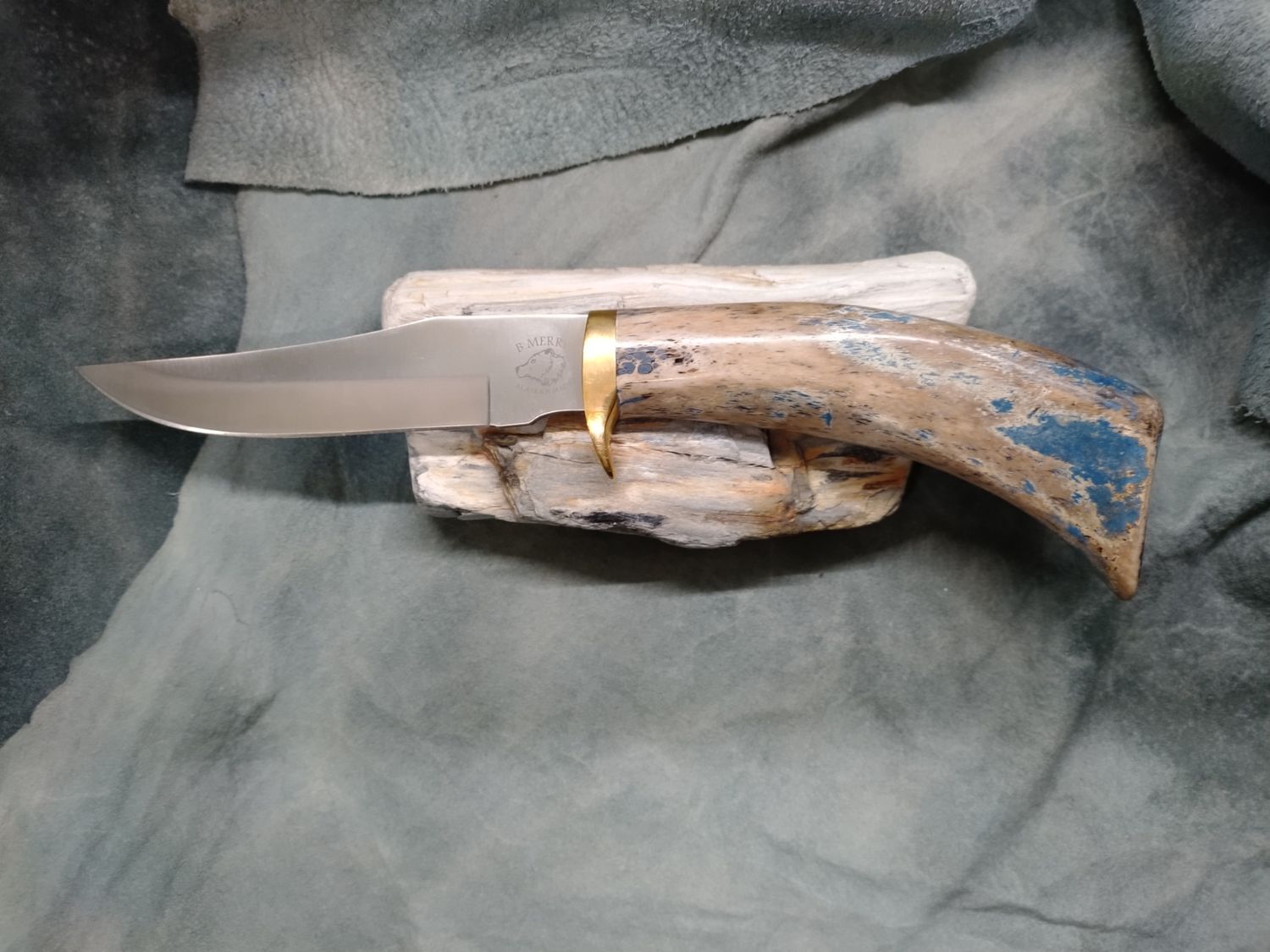 10&quot; Hunter with Fossilized Walrus Rib Bone handle