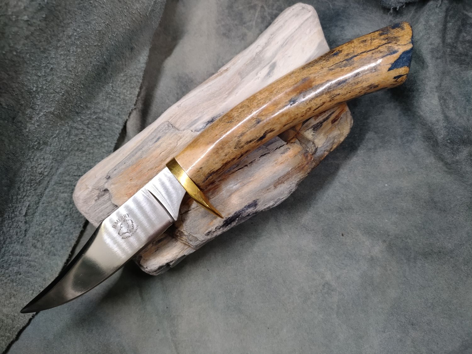 8&quot; Hunter with Fossilized Walrus Rib Bone handle