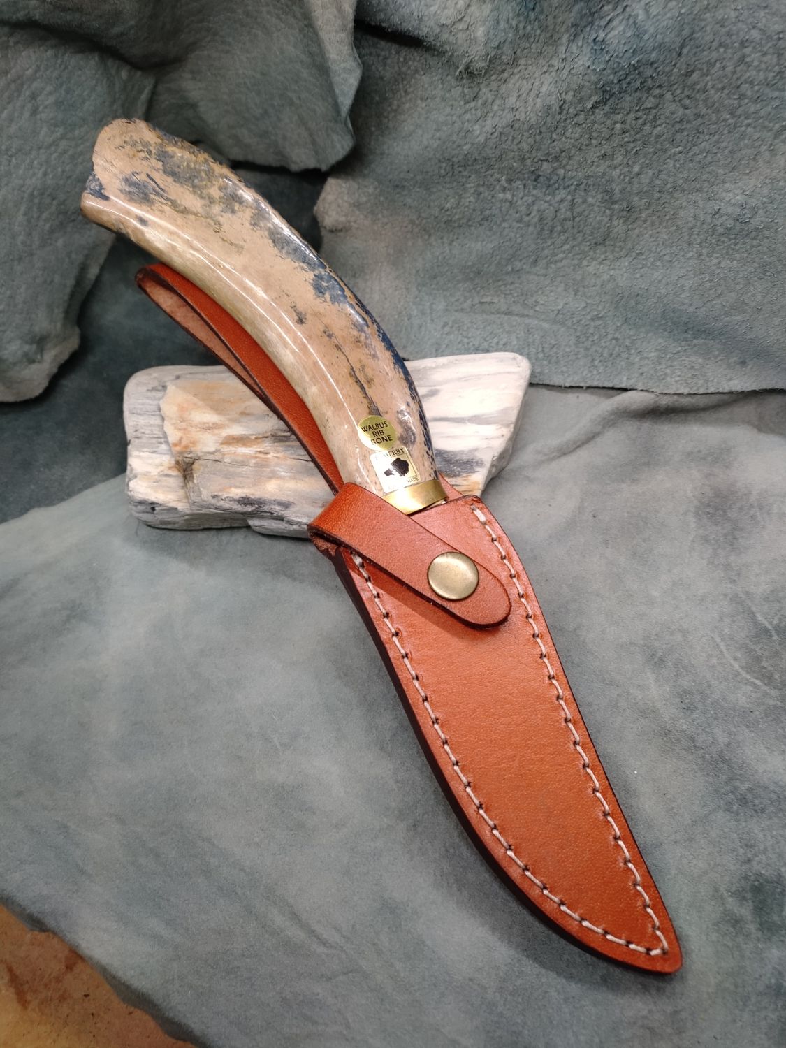 11.5&quot; Hunter with Fossilized Walrus Rib Bone handle
