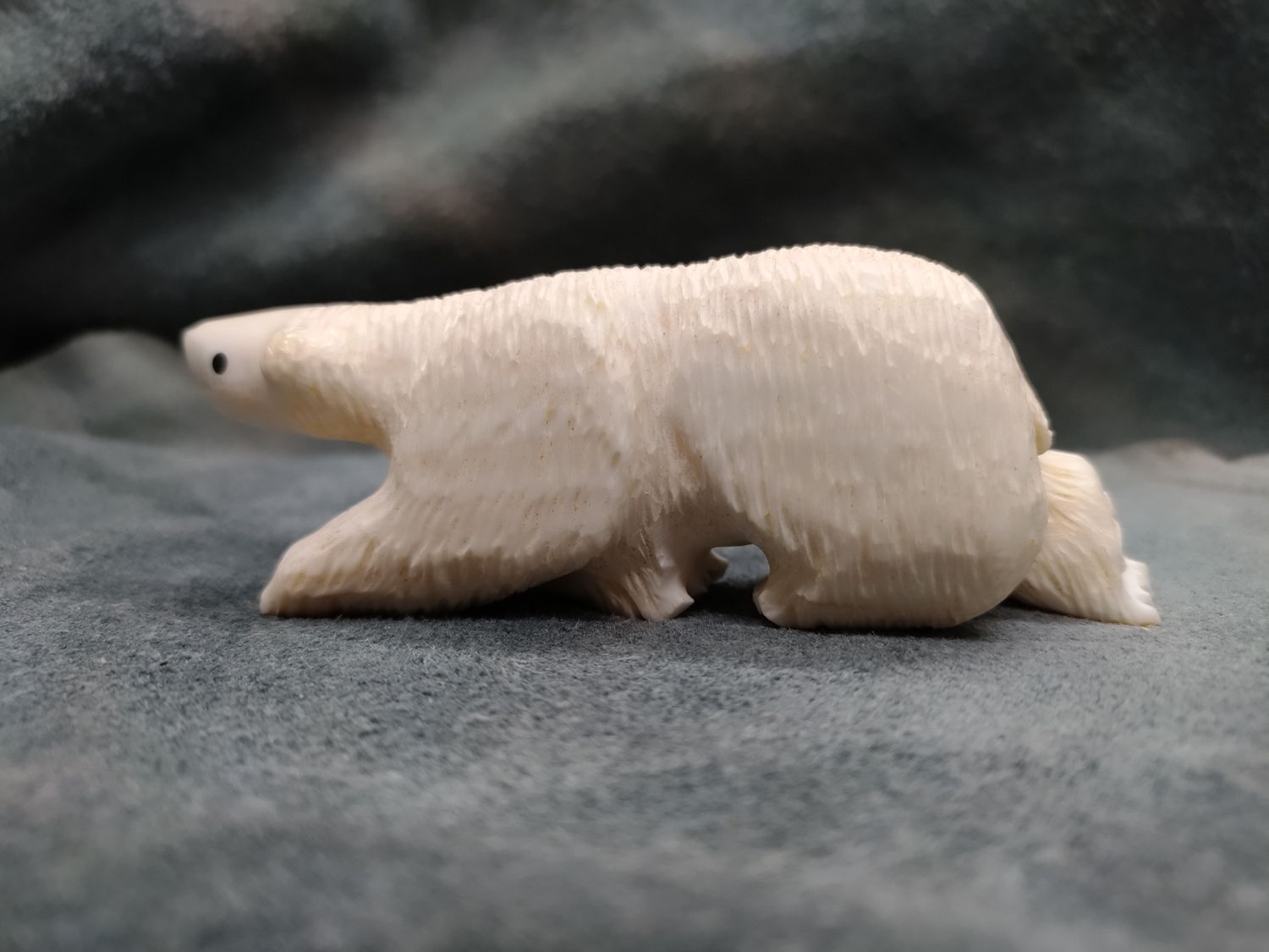 Walking Polar Bear 